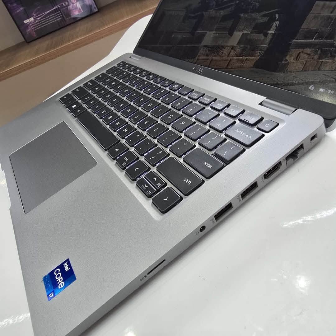 Dell Latitude 5430 – Intel Core i5-1245U | 8GB RAM | 256GB SSD| 14” FHD TouchScreen|  Windows 10/11