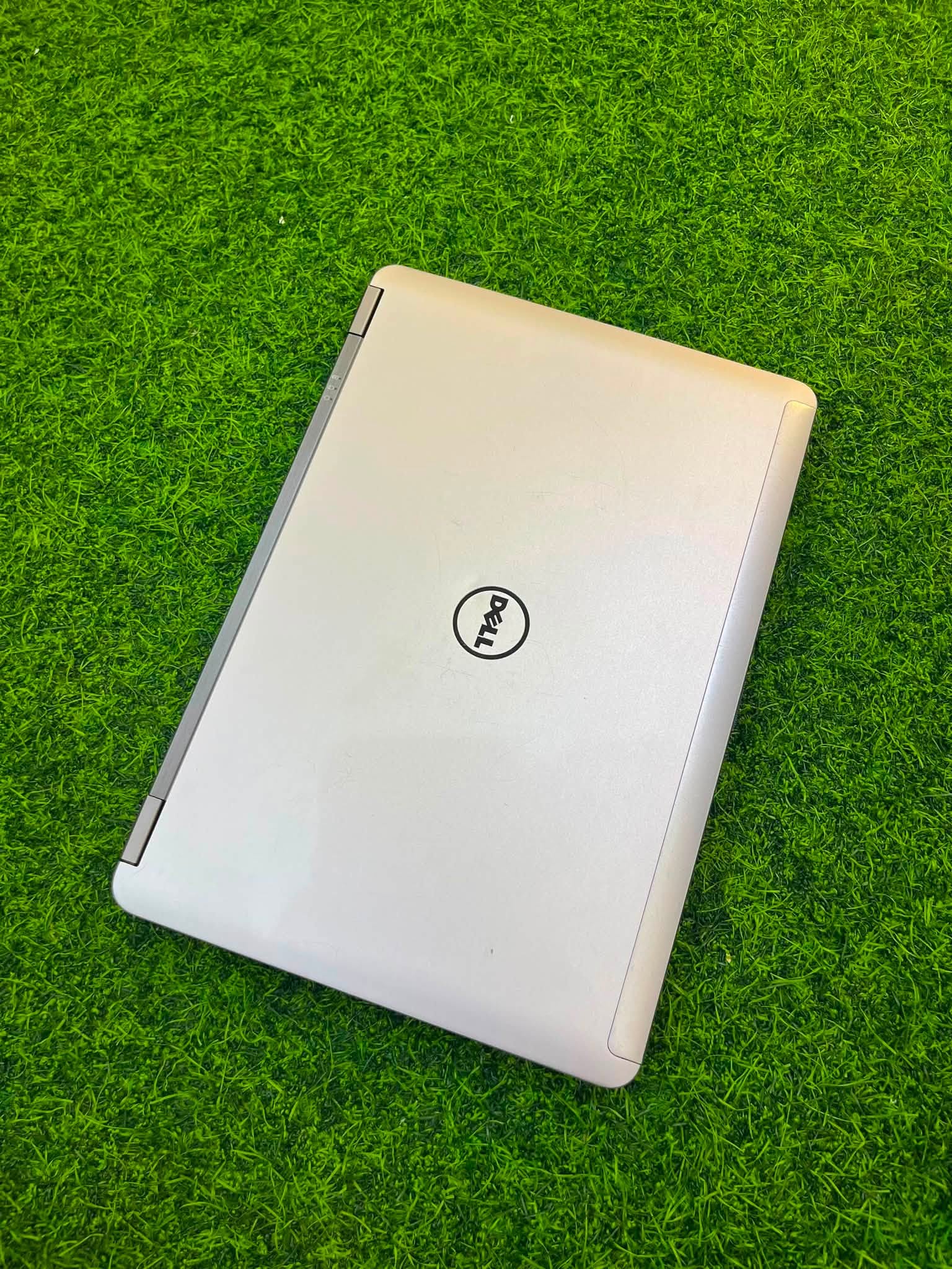 Dell Latitude 7440  – Core I5 4th Gen | | 8GB RAM | 256GB SSD | 14” FHD | Windows 10/11
