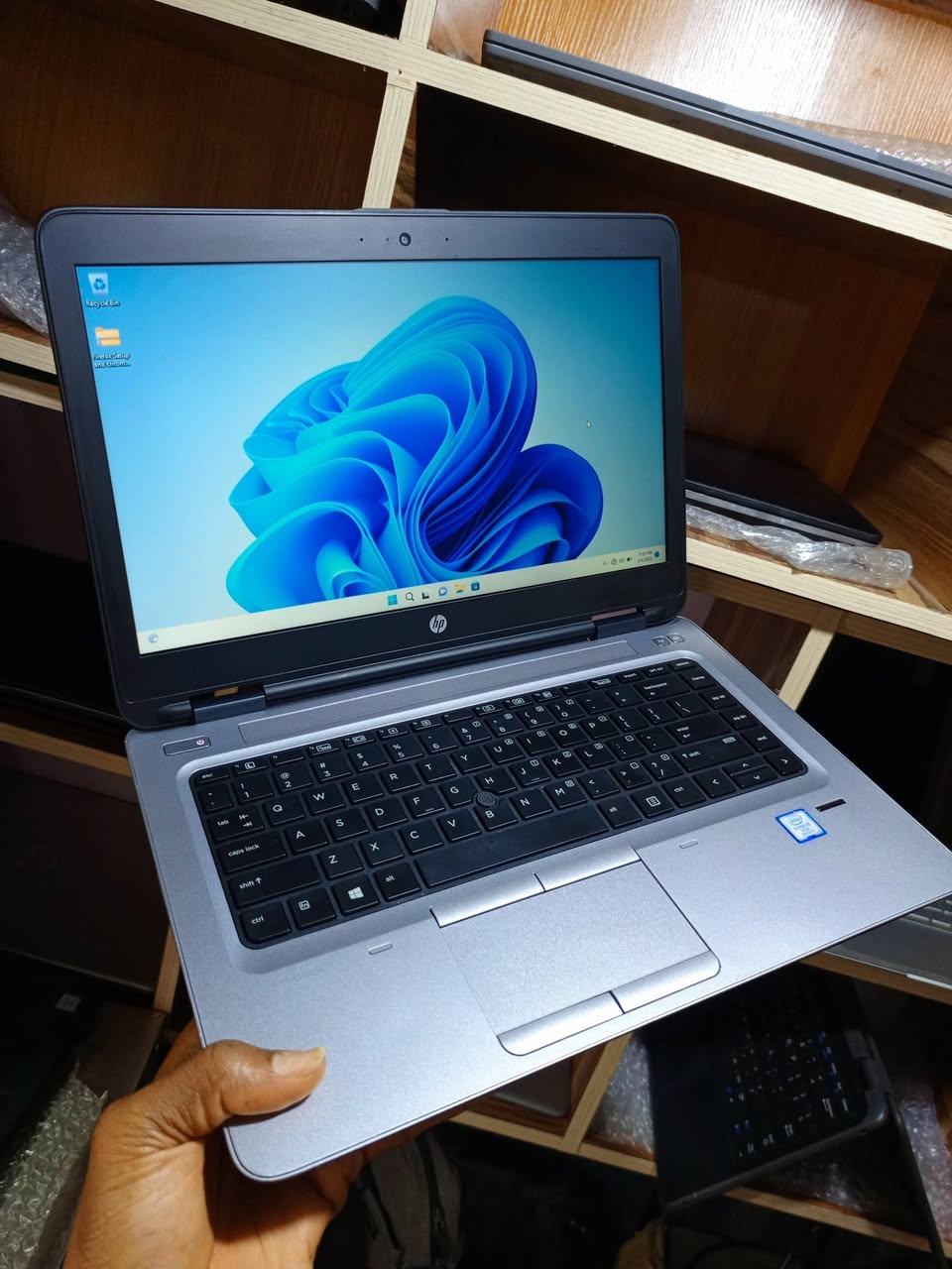 HP 640 G3 – Core I5 7TH Gen | | 8GB RAM | 256GB SSD | 14” FHD | Windows 10/11