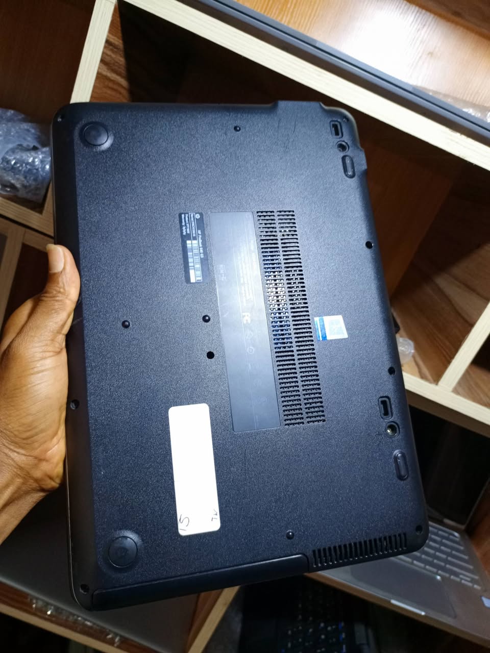 HP 640 G3 – Core I5 7TH Gen | | 8GB RAM | 256GB SSD | 14” FHD | Windows 10/11