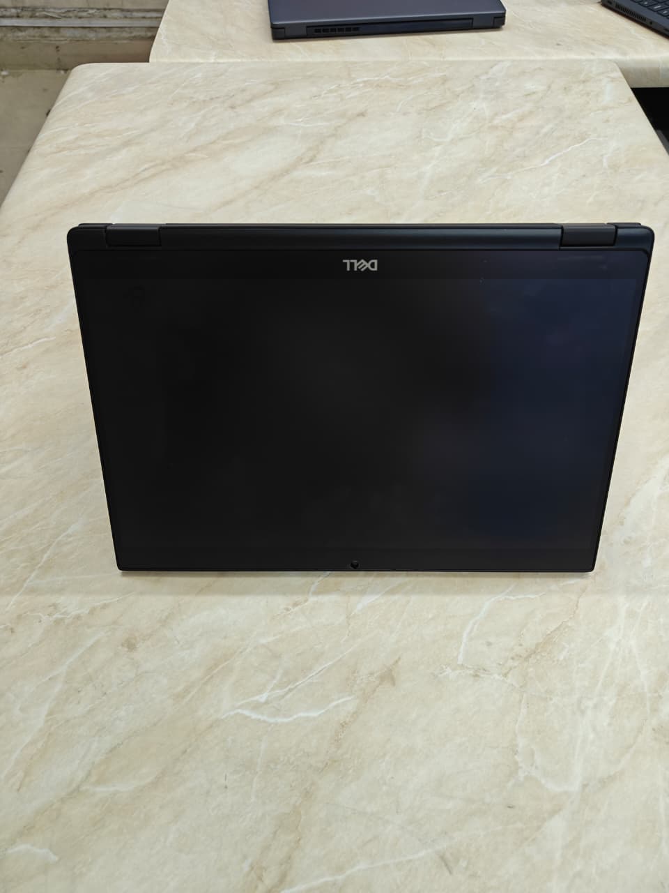 Dell Latitude 7390 2-in-1 – Core i5 8th Gen | 8GB RAM | 256GB SSD | 13.3” FHD Touch | Windows 10/11